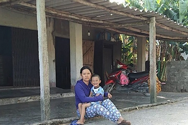 Thiếu 80 triệu đồng, bé trai 5 tuổi khó lòng mổ tim