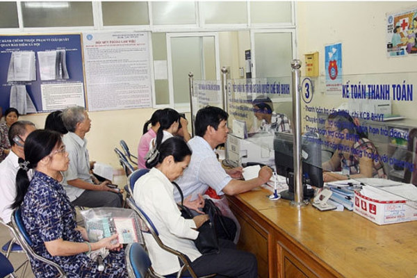 Tỉnh táo kẻo chưa hưu đã… hết tiền