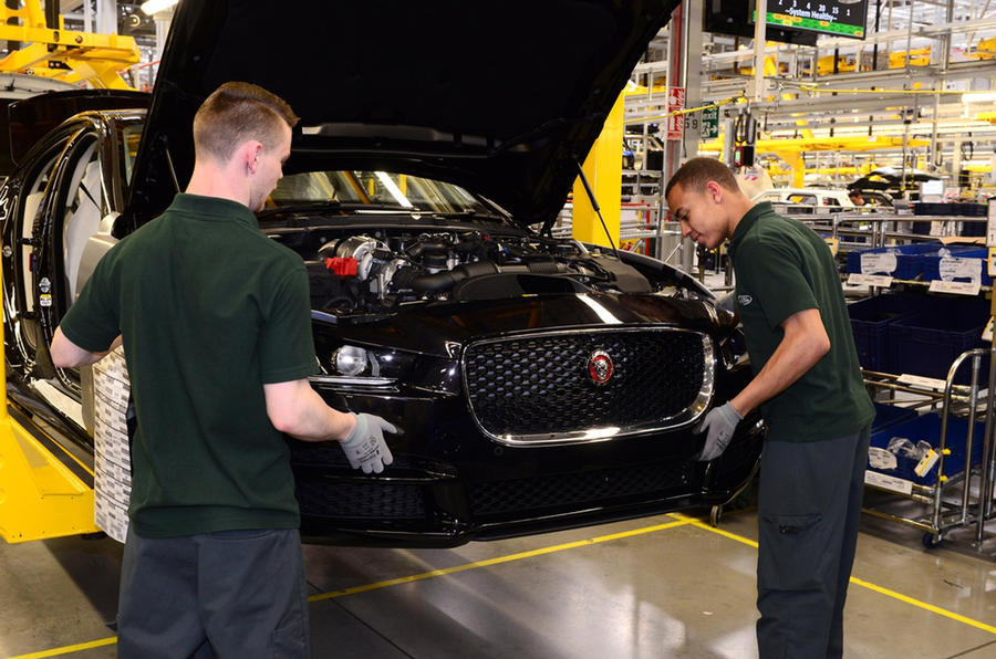 Sản lượng sản xuất ô tô của Anh chạm mức thấp nhất kể từ năm 1946