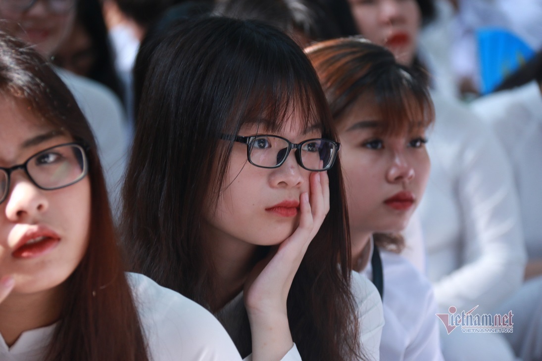 Trường ngoài công lập tiếp tục lùi ngày tựu trường vì Covid-19