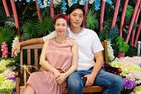 Pha Lê làm thủ tục đăng ký kết hôn với bạn trai ngoại quốc