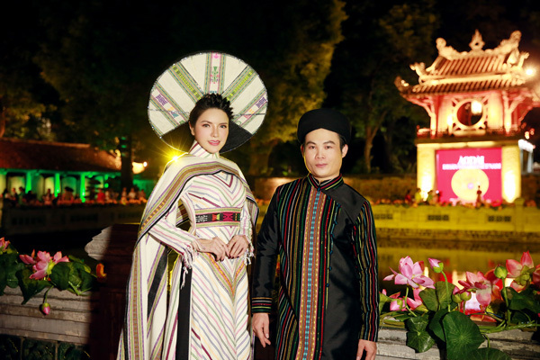 Di sản Tây Nguyên trong tà áo dài duyên dáng