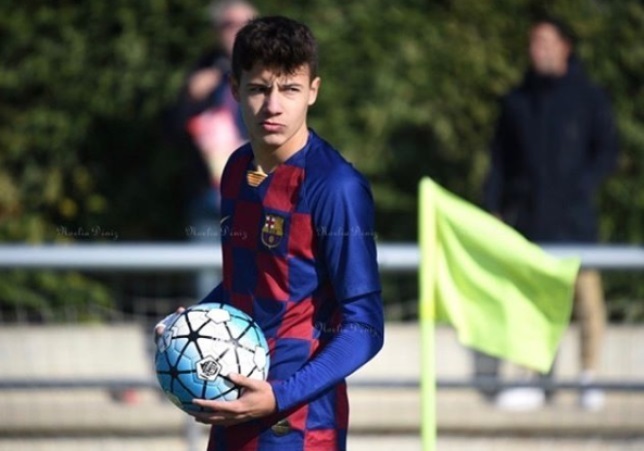 Tài năng 16 tuổi chính thức chia tay Barca, gia nhập MU