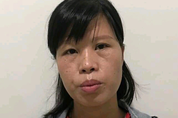 Điều gì chờ đợi người mẹ vứt con dưới hố ga vừa bị khởi tố?