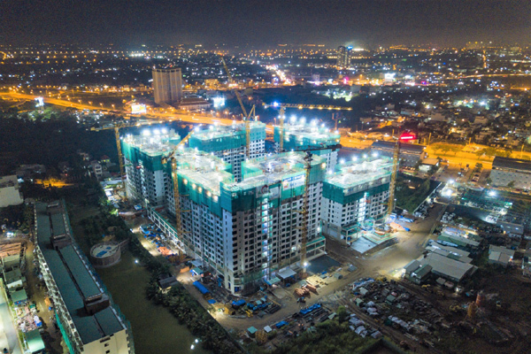 Sắp cất nóc giai đoạn 1 Akari City