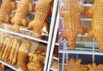 Bánh mì lạ nhất Việt Nam, dài hơn 1 mét, nặng 3,5 kg