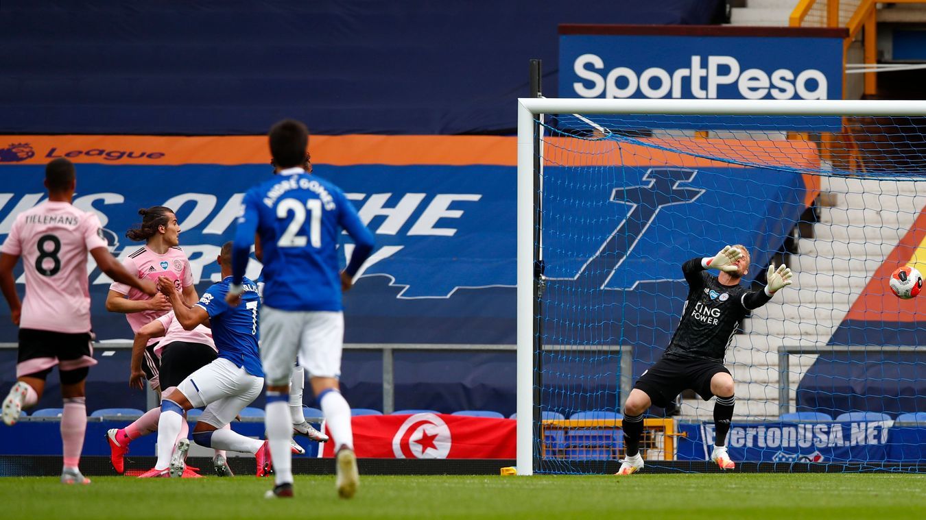 Kết quả Everton vs Leicester: MU phả hơi nóng sau gáy