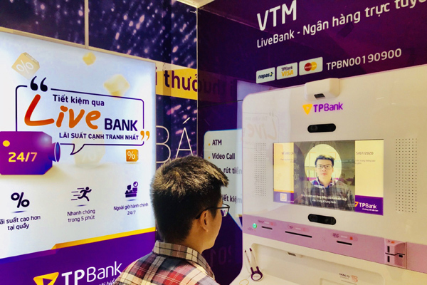 Ngân hàng Việt đầu tiên cho rút tiền bằng nhận diện khuôn mặt