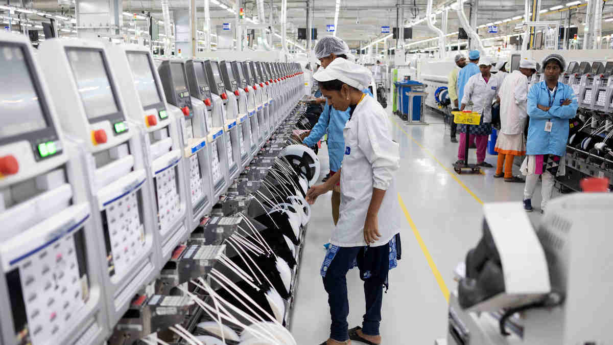 Nhà máy iPhone tại Ấn Độ ngừng hoạt động