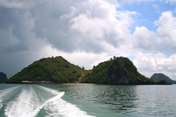 Discovering the wild nature of Ba Mun Island