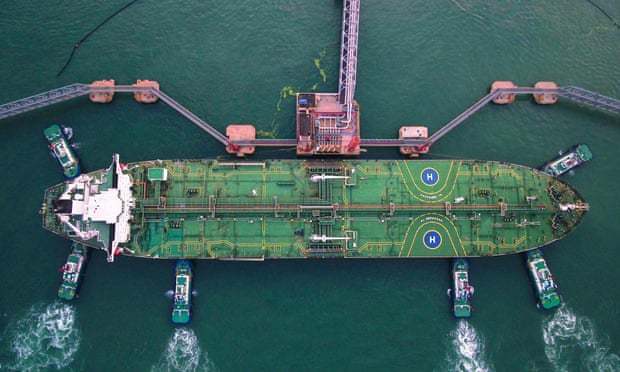 Bí ẩn kho dầu khổng lồ trên biển, thế giới dè chừng Trung Quốc