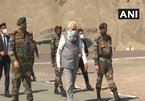 Thủ tướng Ấn Độ thị sát căn cứ quân sự gần biên giới TQ