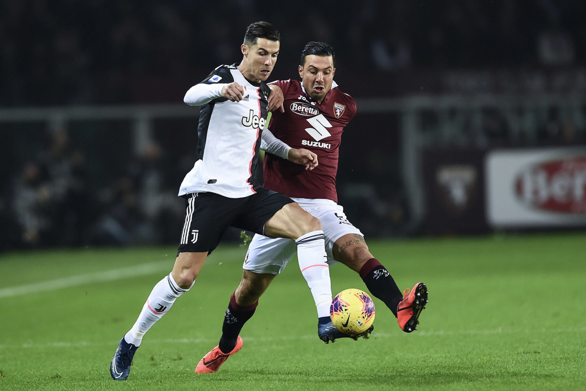 Juventus vs Torino: Bay cao cùng Ronaldo