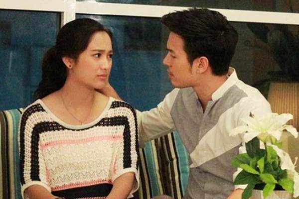 Mua được chung cư hạng sang nhưng chồng vẫn mang chiếc giường cũ kỹ về nhà mới