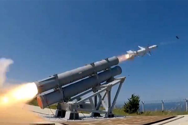 Thổ Nhĩ Kỳ chế thành công tên lửa bắn xa hơn 200km