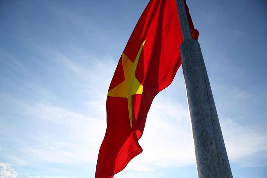 Flag-raising ceremony,ly son,vietnam sovereignty,Vietnam in photos