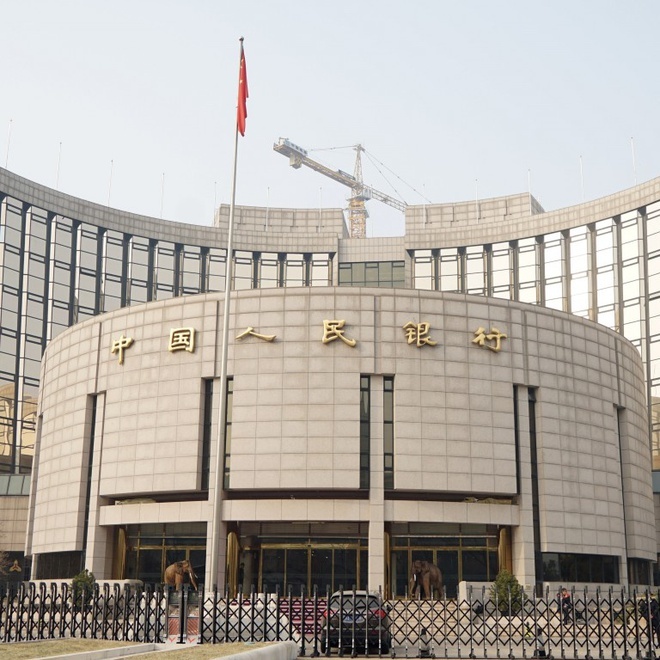 Nợ xấu tăng vọt, Trung Quốc theo dõi các giao dịch tiền mặt lớn