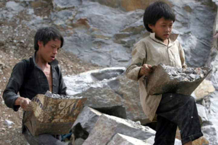 Lao động dưới 15 tuổi mỗi ngày không làm việc quá 4 tiếng