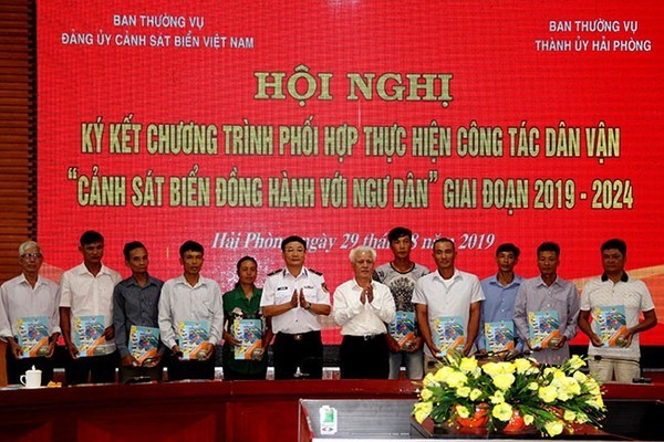 Hiệu quả kép từ Chương trình “Cảnh sát biển đồng hành với ngư dân”