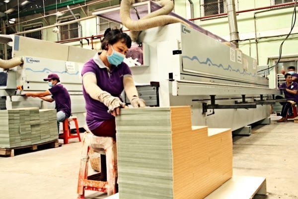 Trung Quốc ồ ạt đổ vốn vào Việt Nam, Mỹ lập tức điều tra