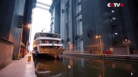 Công nghệ gì giúp thang máy ở đập Tam Hiệp nâng tàu 3.000 tấn?