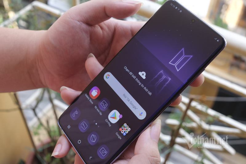 Sau giảm giá sốc, Samsung tung Galaxy S20+ bản tím hồng