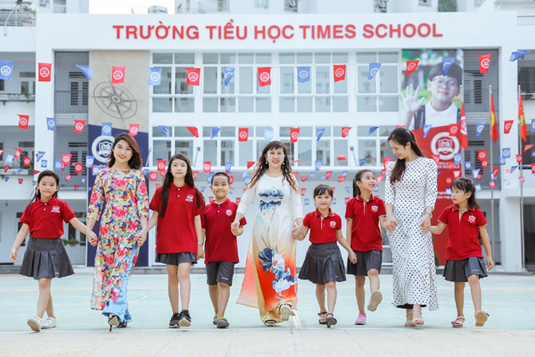 Sôi động ngày hội gia đình ở trường Tiểu học Times School