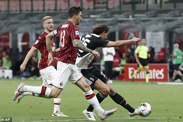 Kết quả Milan vs Juventus: Ibrahimovic giúp Milan ngược dòng khó tin