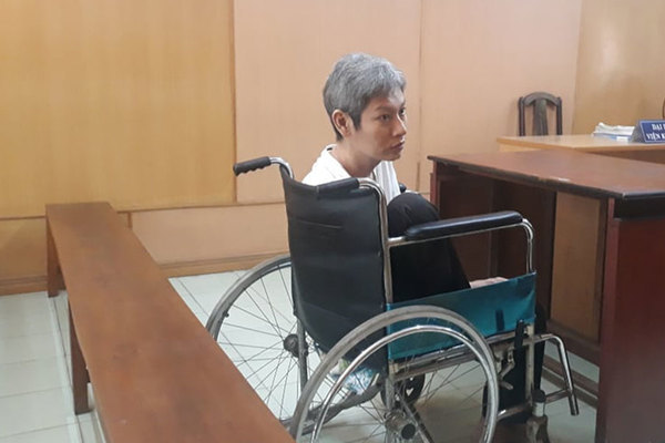 Bị truy nã hơn 15 năm mà không hề hay biết