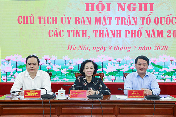 Bộ Chính trị đề nghị dừng thí điểm Trưởng ban Dân vận kiêm Chủ tịch Mặt trận