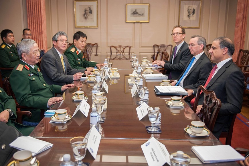 Vietnam, US boost defence ties
