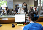 HCM City hospitals switch increasingly to cashless payment