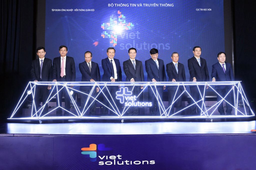 Tìm giải pháp chuyển đổi số để Việt Nam phát triển thịnh vượng