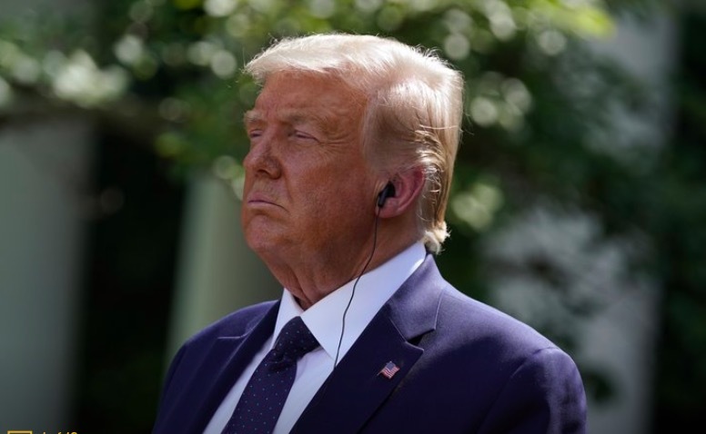 Ông Trump ra tối hậu thư cho các trường học Mỹ