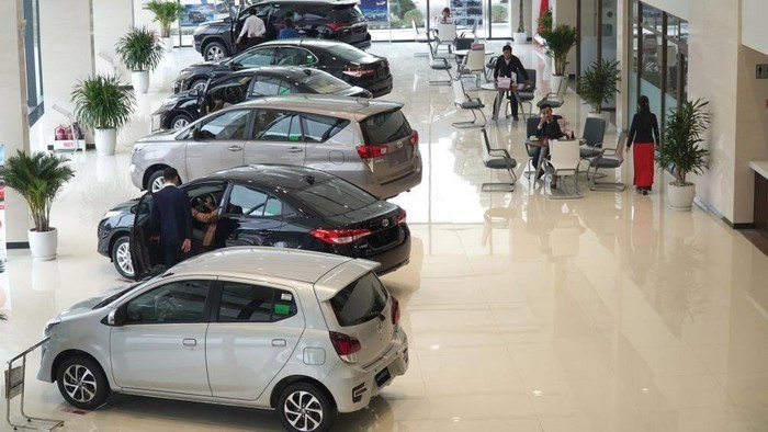 Nửa đầu năm 2020, thị trường ô tô Việt tụt dốc 30%