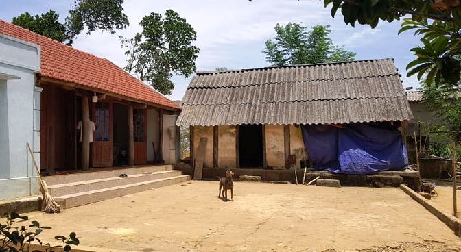 Bố mẹ lần lượt qua đời, 2 chị em 5 tuổi không nơi nương tựa