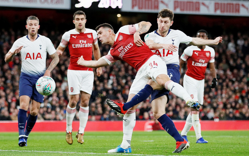 Tottenham vs Arsenal: Mourinho bấn loạn, cờ đến tay Pháo thủ