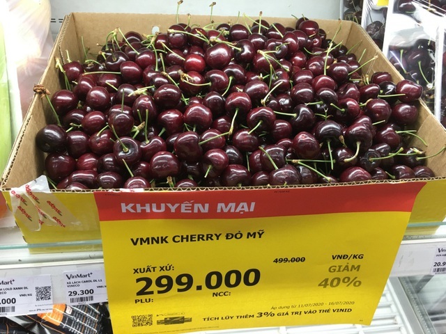 Cherry nhập khẩu rẻ chưa từng thấy, chỉ 299.000 đồng/kg bán đầy siêu thị