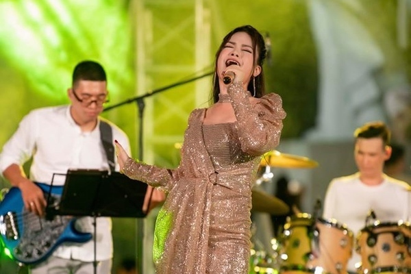 Tùng Dương, Dương Hoàng Yến chấm bán kết Giọng hát hay Hà Nội