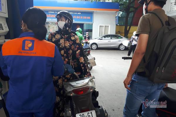 Giá xăng dầu đồng loạt tăng cao, mức 22 nghìn/lít không còn xa