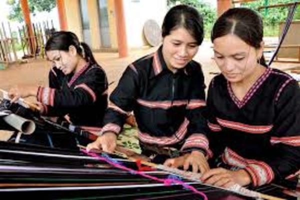 Nếu lao động chỉ cần được đào tạo trình độ sơ cấp, mức sống đã có sự thay đổi