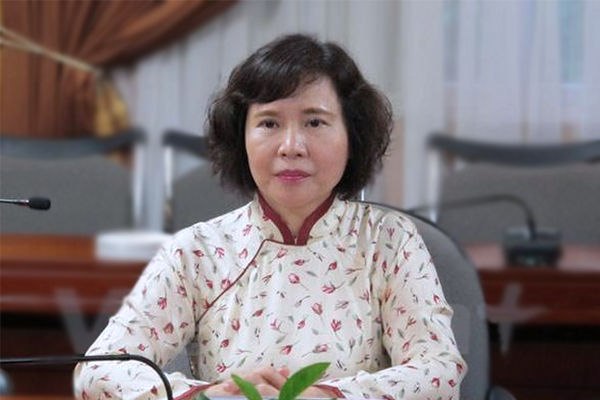 Bà Hồ Thị Kim Thoa đồng lõa với ông Vũ Huy Hoàng trước khi bỏ trốn
