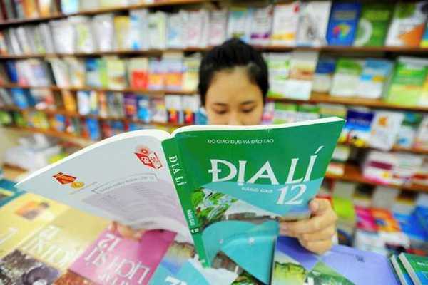 Nhà nước chưa định giá trần đối với sách giáo khoa