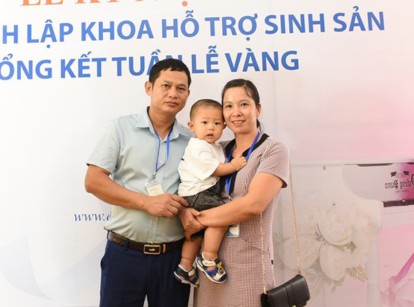 Vietnamese woman becomes mother after 20 years of infertility