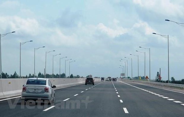 VN Transport Ministry opens bids on five PPP projects for North-South Expressway