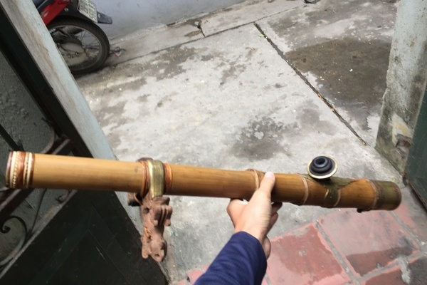 Chuyện phiếm nghịch tai, dùng điếu cày đánh chết ‘bạn nhậu’ ở Hà Nội