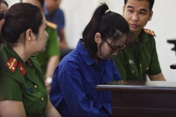 Xét xử vụ đầu độc chị họ bằng trà sữa ở Thái Bình: Nữ bị cáo khai bơm chất độc vào nhiều cốc vì... sợ bị lộ