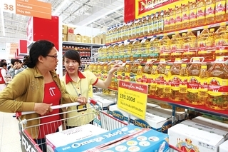 Foreign retailers face uphill struggle