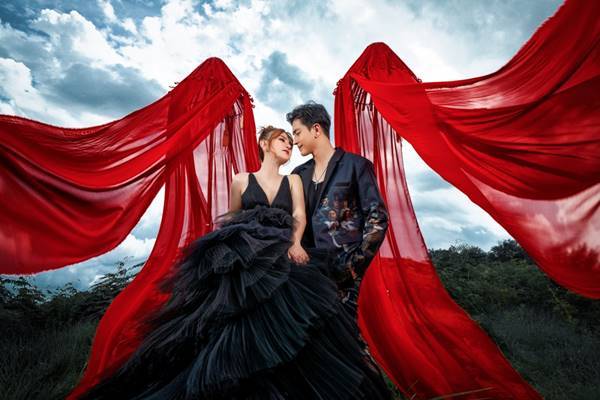 Thu Thủy ngọt ngào bên chồng kém 10 tuổi