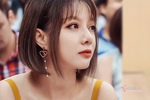 Đời thường khó đoán tuổi của MC Thu Hương VTV